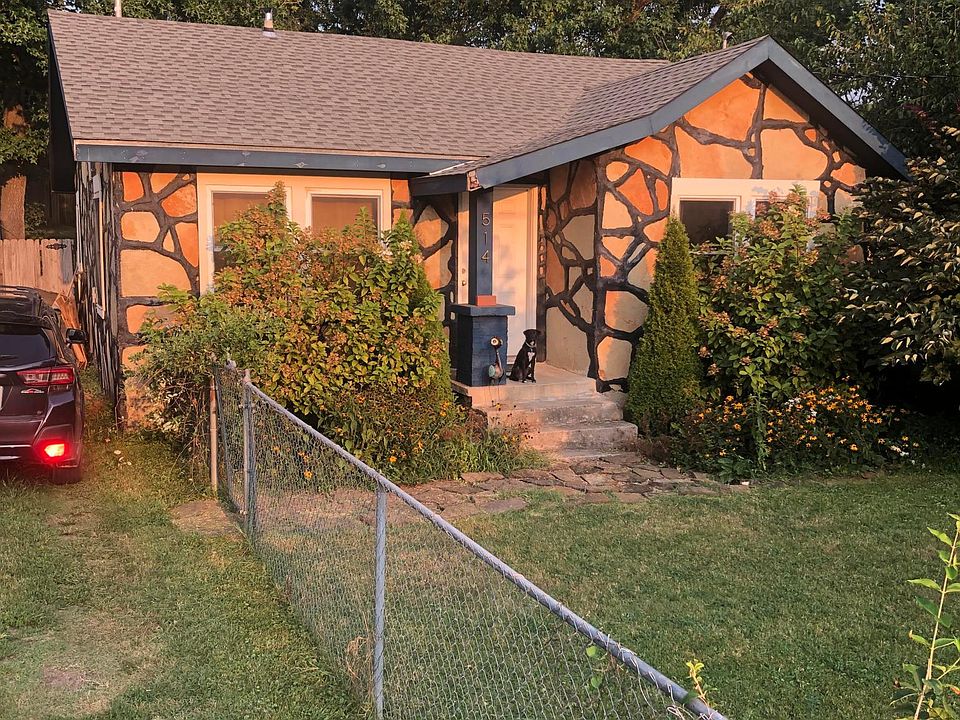 1st image of 514 S Willow Ave