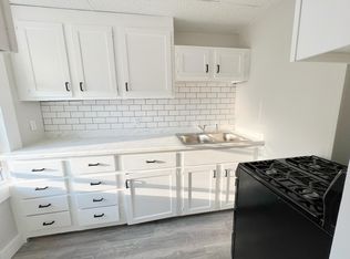 15 Division St #3S, Fall River, MA 02721