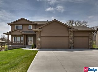2303 Barbara Ave, Bellevue, NE 68147