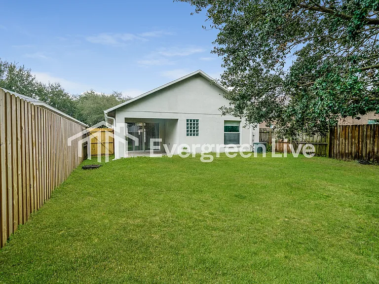 7615 Devonbridge Garden Way — Photo 15