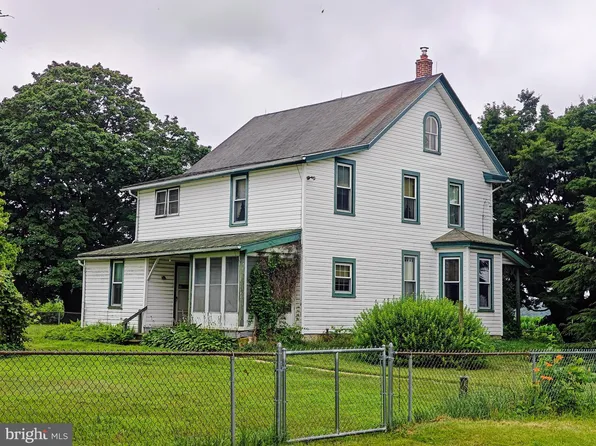 1751 Walnut Rd, Honey Brook, PA 19344