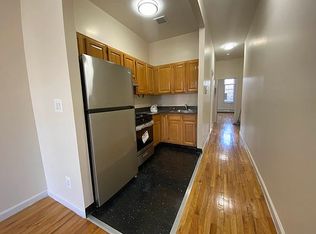 33 Schaefer St APT 2L, Brooklyn, NY 11207