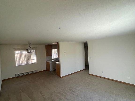 2nd image of 1114 Paloma Ave APT 5