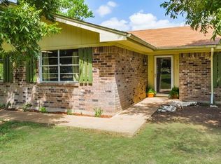 201 Sunnywood Ln, San Marcos, TX 78666