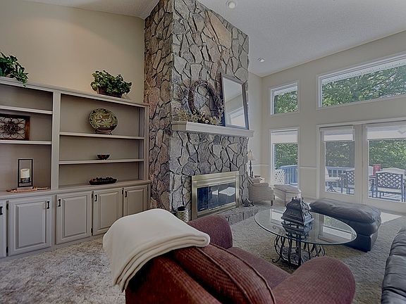 5th image of 382 Pat Colwell Rd