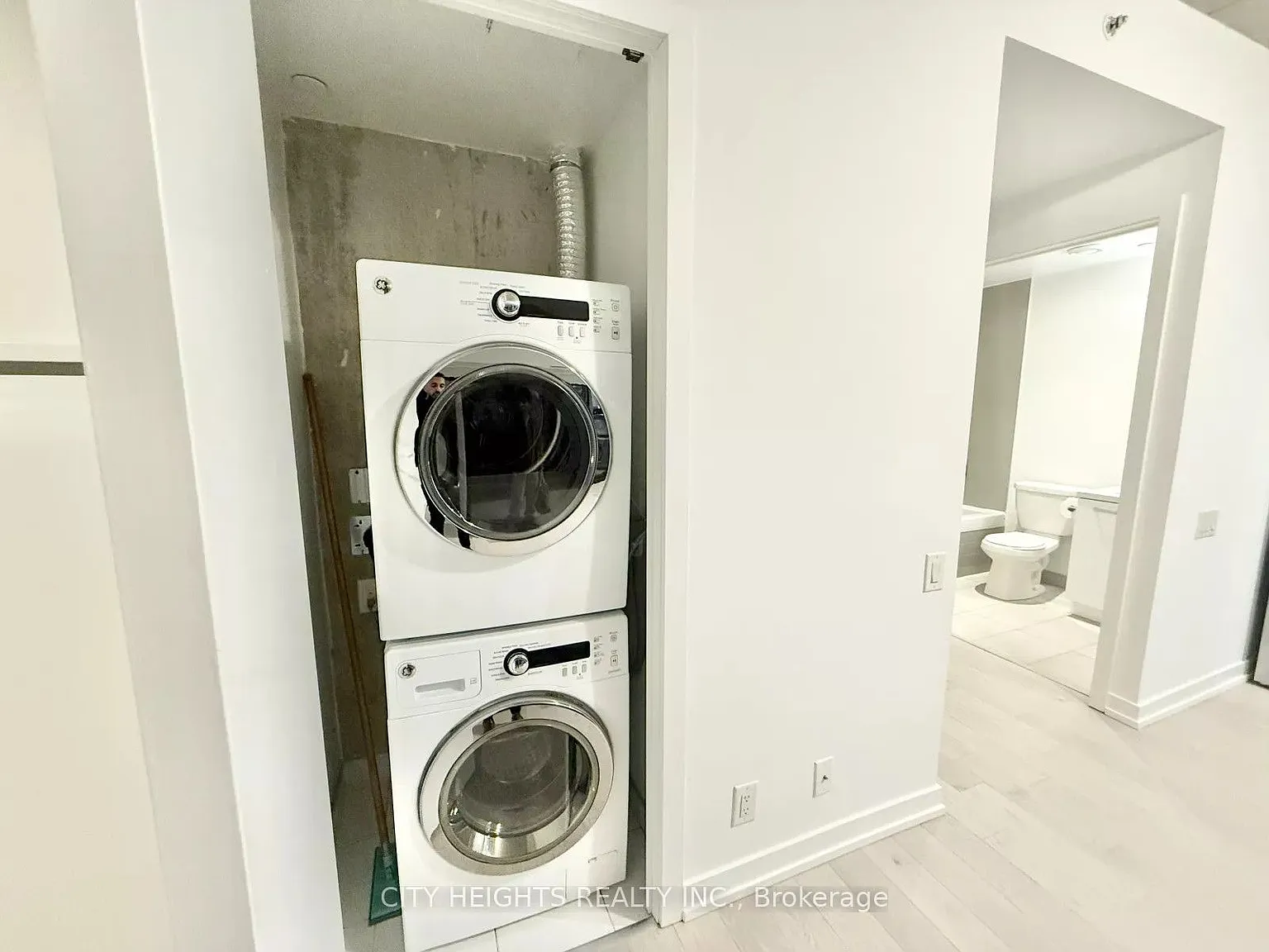 1 bed, $2,500 — Photo 3
