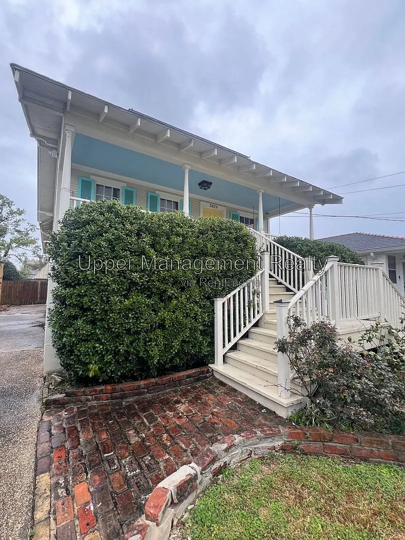 4 bed, 2.0 bath, $2,000 — Photo 1