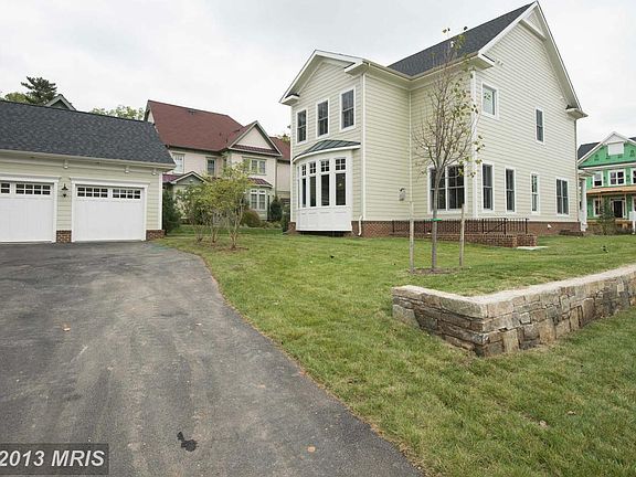 2nd image of 7 Bullard Cir