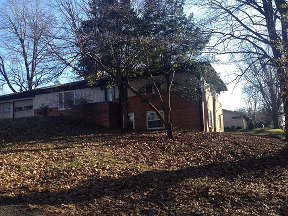 5th image of 1304 Papin Dr