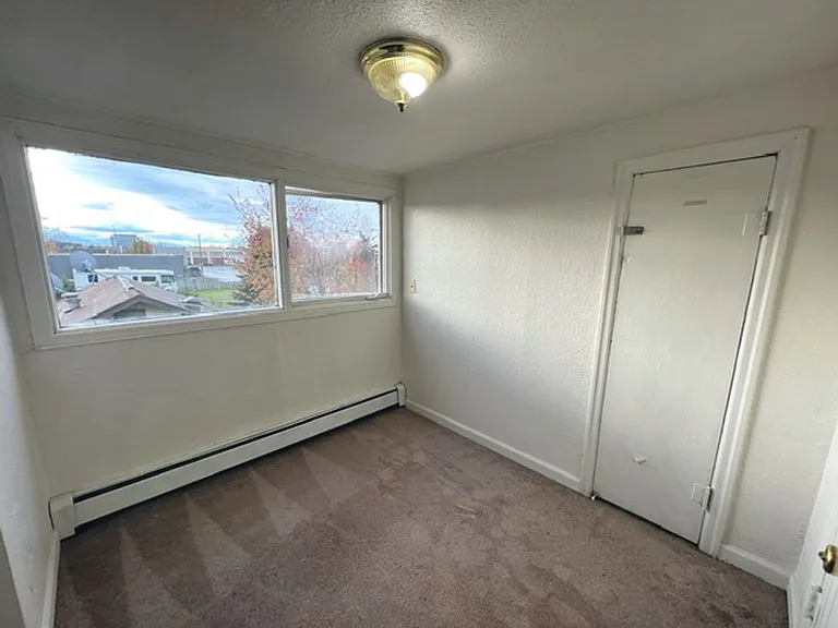 1335 Hyder St — Photo 95