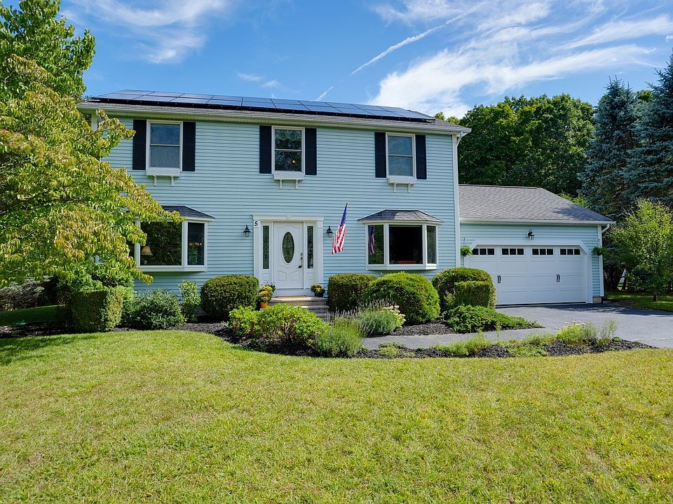 1st image of 5 Carruth Dr