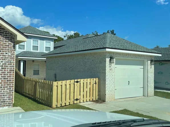 61 9th Ave, Shalimar, FL 32579
