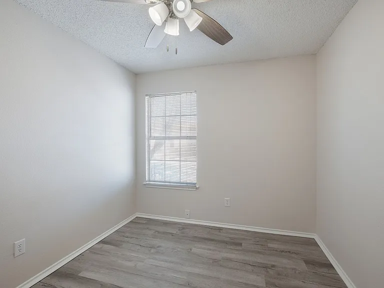 629 Fern Meadow Dr — Photo 22