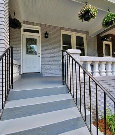 5th image of 829 Florida Ave NE