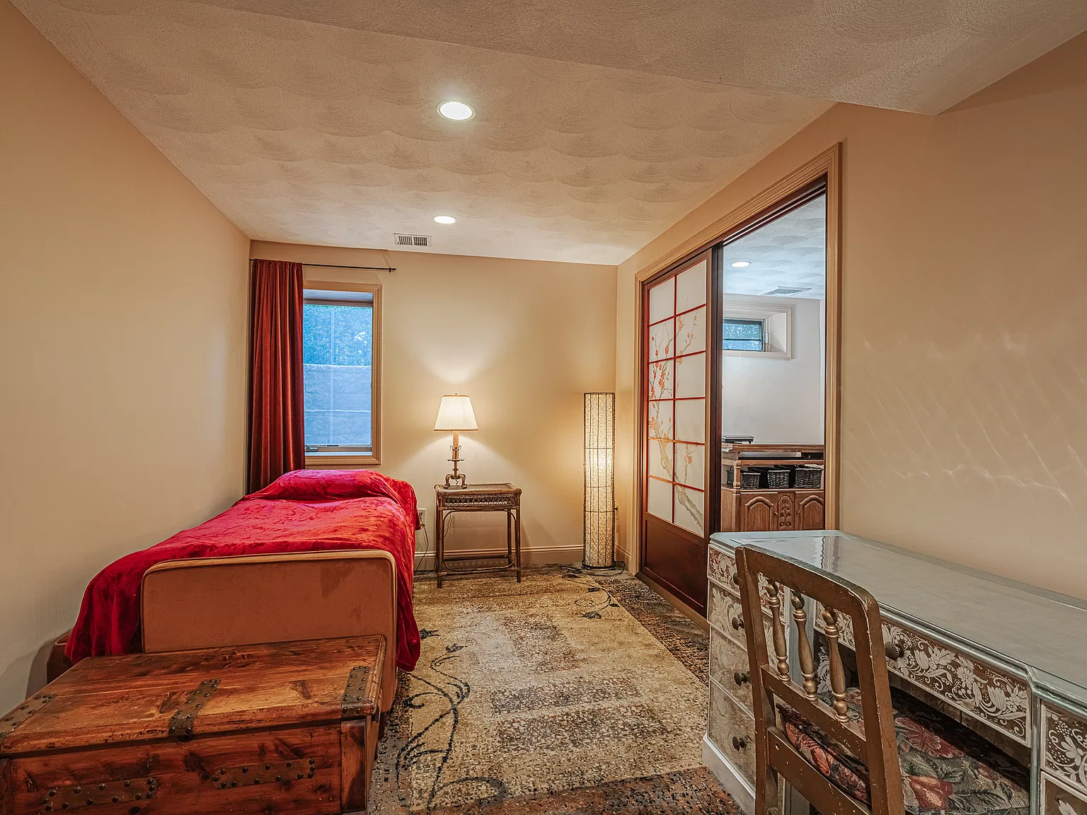 1 bed, 660 sqft, $1,900 — Photo 3