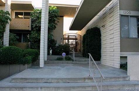 1st image of 1200 W Huntington Dr Unit 8