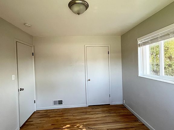 4th image of 4111-1500 Eastoaks Dr