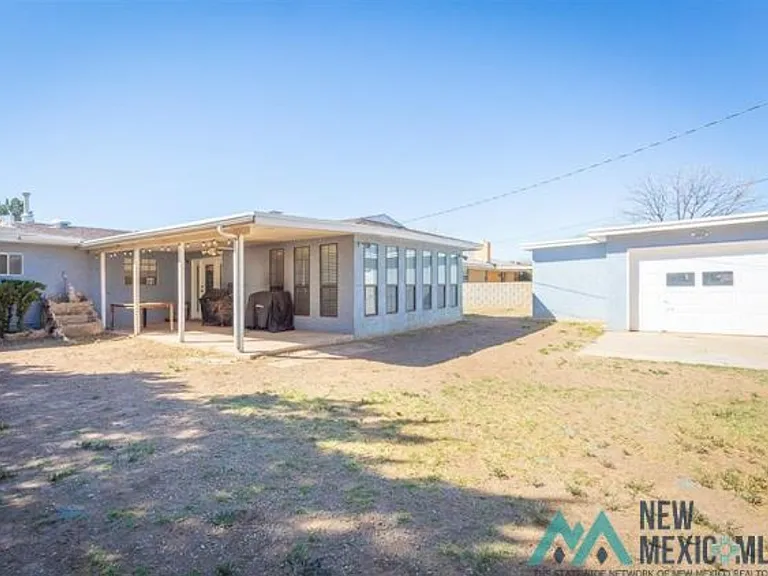 1403 S Bonita Dr — Photo 12