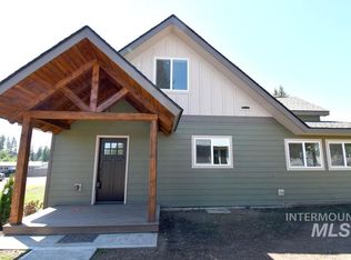 413 Ellis Ave, Winchester, ID 83555