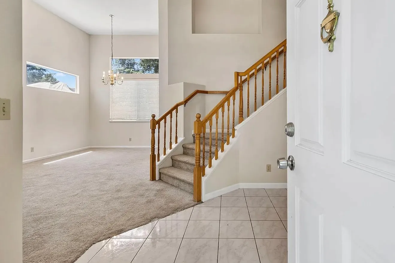 4 bed, 1828 sqft, $2,900 — Photo 3