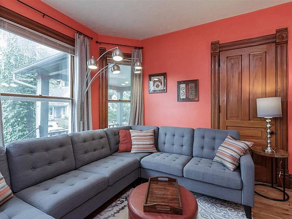 5th image of 714 Forest Ave