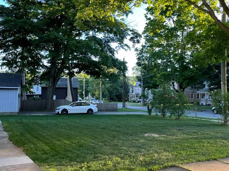 1012 Pine St — Photo 3