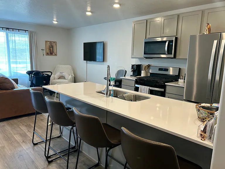 W Cordero Dr — Photo 1