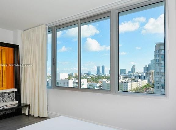 2nd image of 1100 West Ave #425