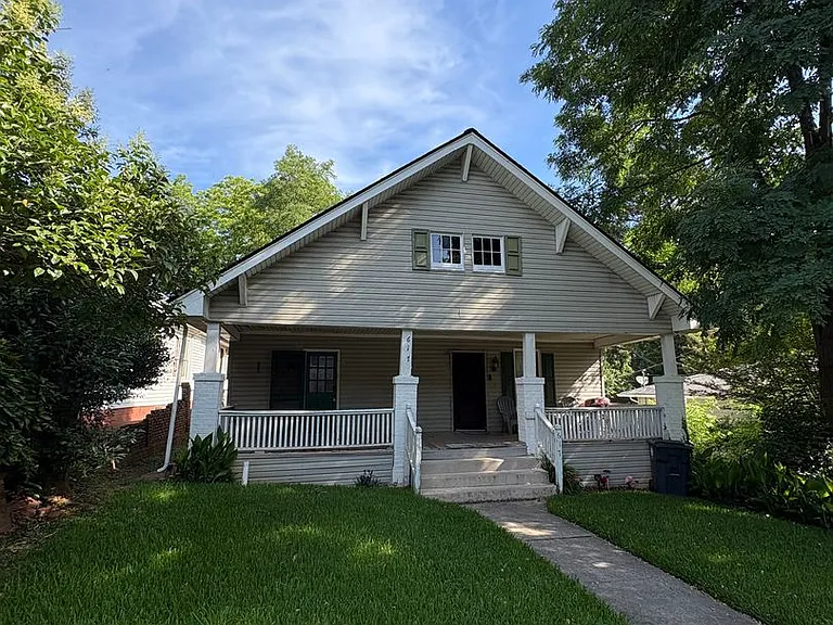 617 Candler St — Photo 1
