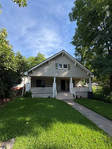 617 Candler St Photo 1