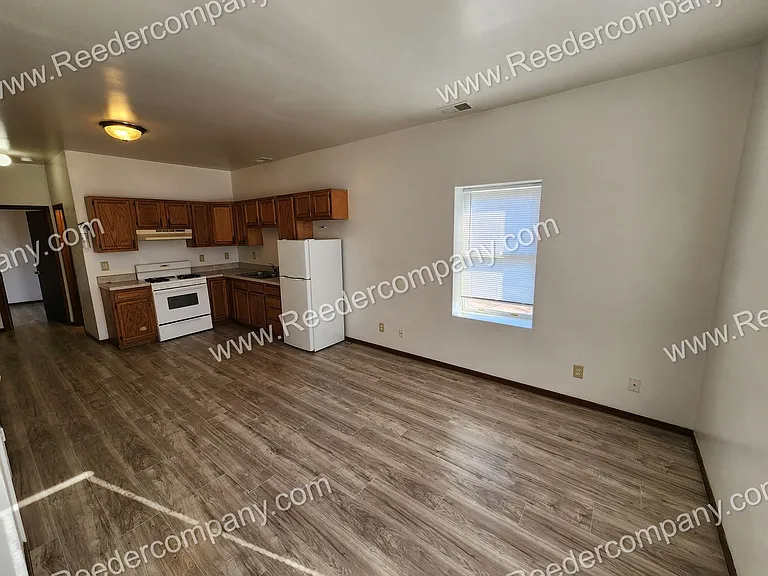 5633-5635 Calumet Avenue — Photo 1