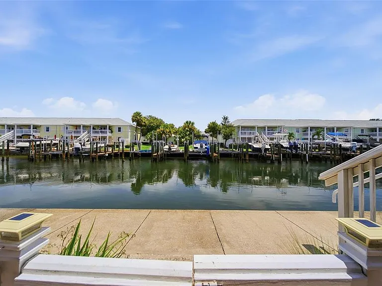 5092 Beach Dr SE #A — Photo 33