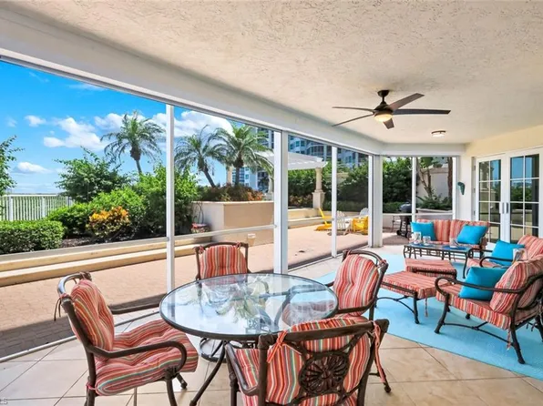 295 Grande WAY #T-04, NAPLES, FL 34110