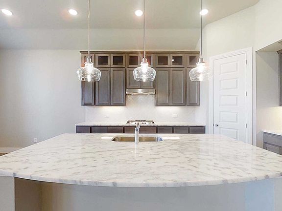 2nd image of 3702 Bridlewood Trl