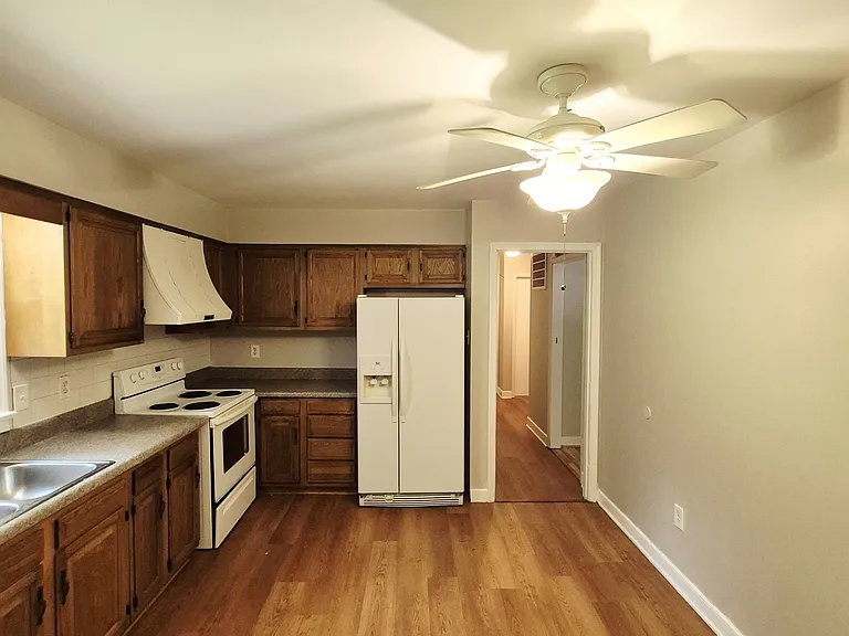 3041 Clintwood Rd — Photo 10