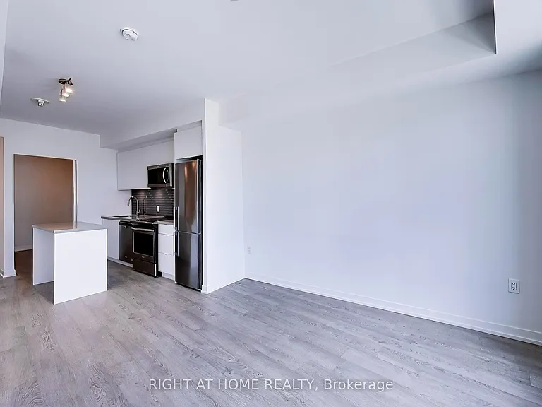 8868 Yonge St #208E — Photo 14