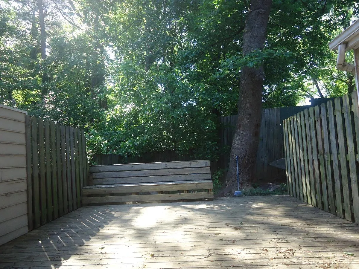 2 bed, 2.5 bath, 1280 sqft, $1,550 — Photo 3