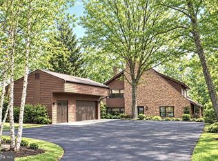 2249 Hunter Mill Rd, Vienna, VA 22181
