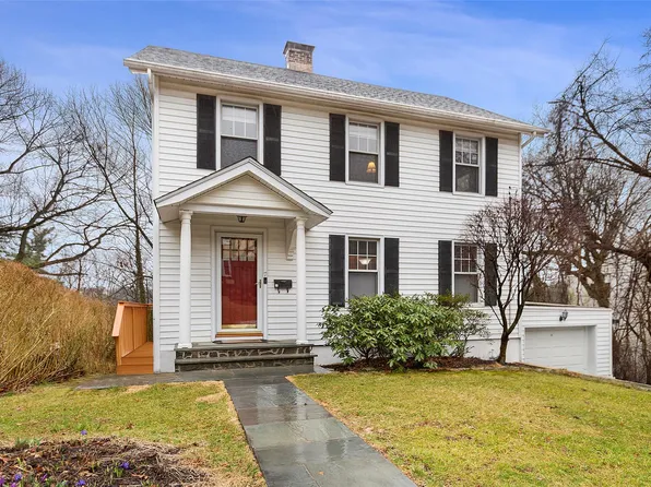 7 Newcomb Place, White Plains, NY 10606