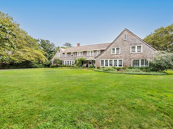 2nd image of 53 Lily Pond Ln