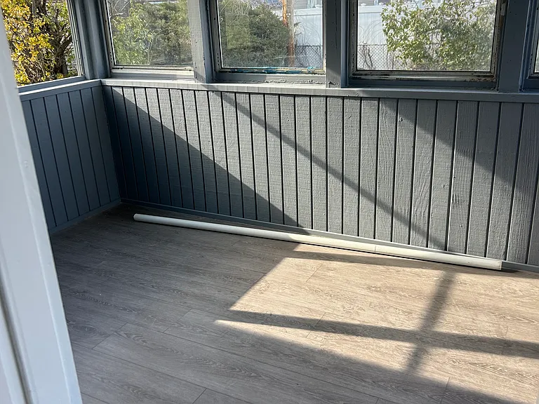 74 Robert St — Photo 2
