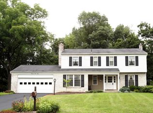 1367 Oakview Dr, Columbus, OH 43235