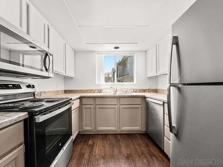 514 S Myers St #H — Photo 3