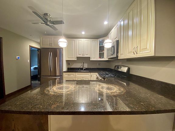 4th image of 5332 N McVicker Ave