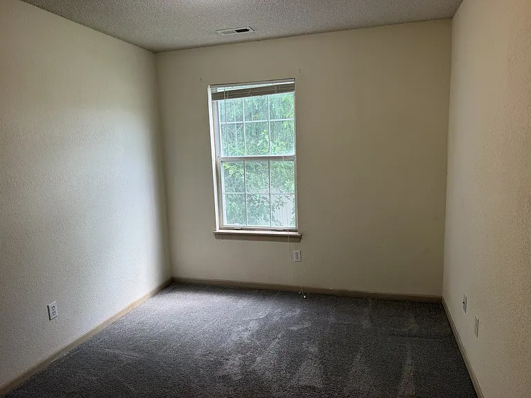 935 Mulberry St — Photo 11