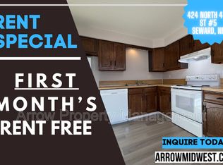 424 N 4th St APT 5, Seward, NE 68434