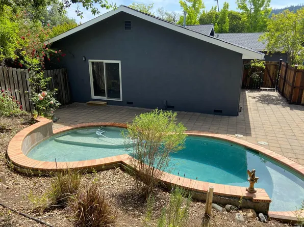 111 Grace Court, Cloverdale, CA 95425