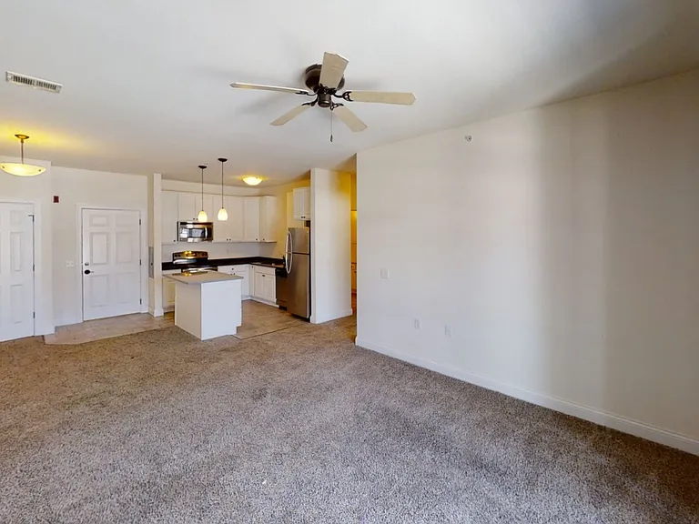 Delafield Woods Apartments — Photo 61