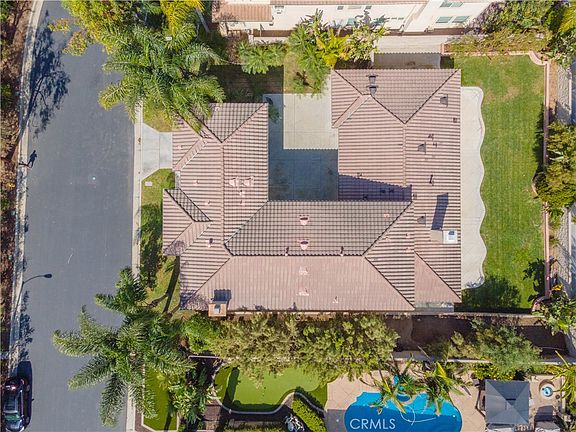 4th image of 495 Ruth Cir