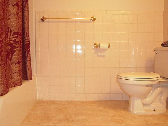 Master full bathrom